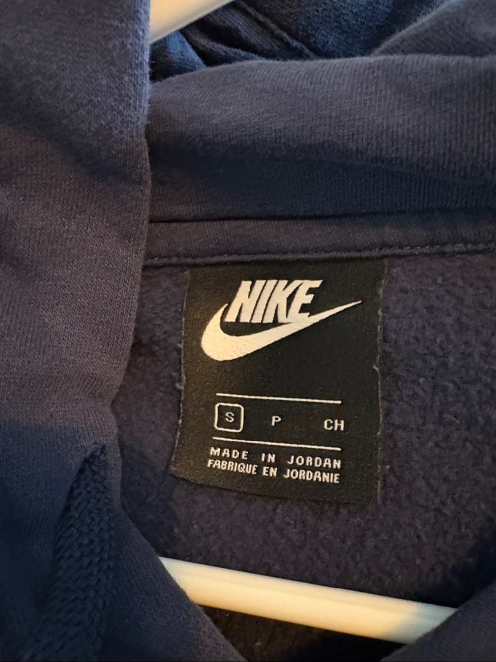 Nike Navy Blue Pullover Hoodie with Small Swoosh - Picture 4 of 4
